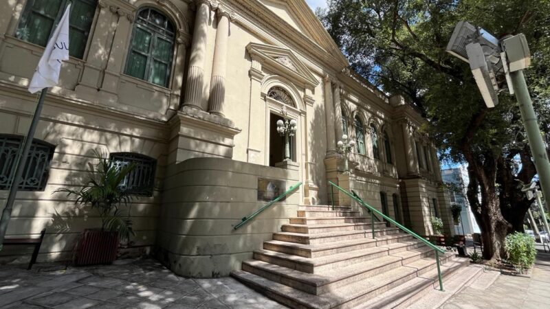 Prefeitura concede promoções e progressões a 1.174 servidores da Educação
