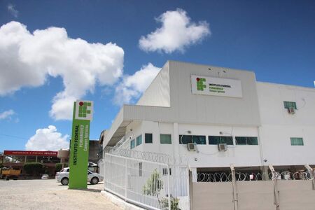 IFPE abre 4.567 vagas em cursos técnicos e de nível superior para processo de ingresso 2026.1