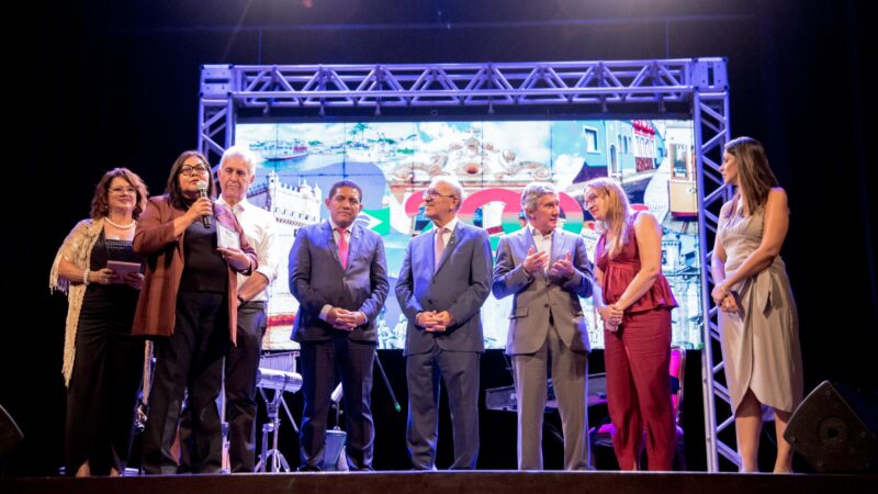 Homenagens e emoção marcam abertura do circuito Alagoas e Portugal, em Penedo