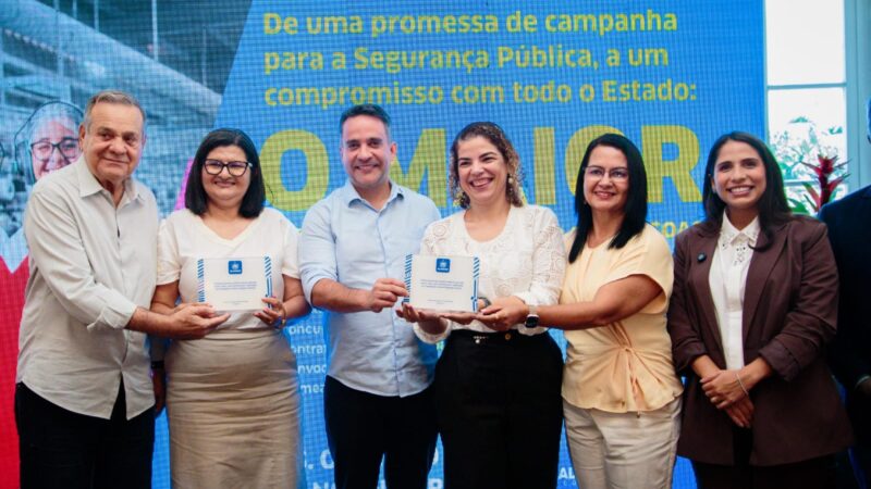 Governador presta homenagens no Dia do Servidor Público