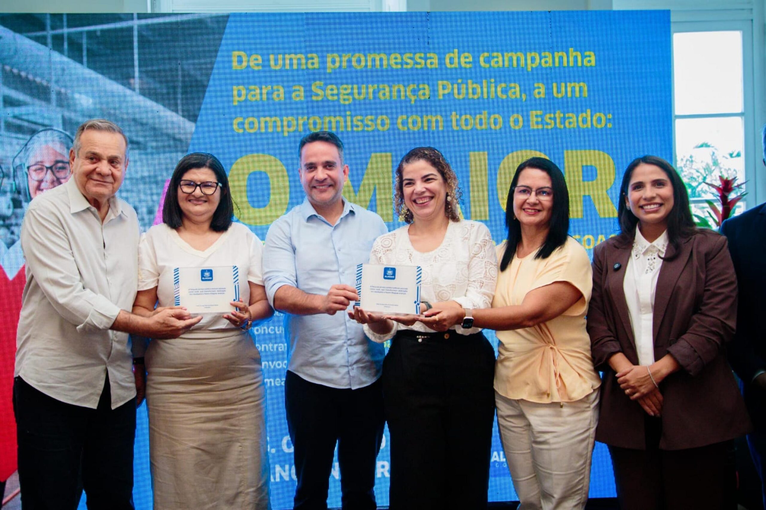 Governador presta homenagens no Dia do Servidor Público