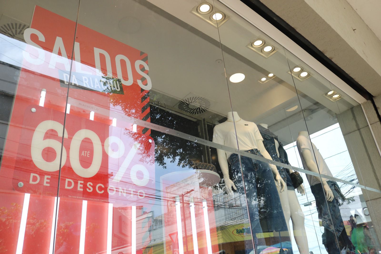 Comércio de Teresina terá horário especial neste sábado (29) após Black Friday