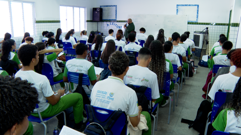 A poucos dias do Enem, estudantes intensificam revisões e buscam equilíbrio