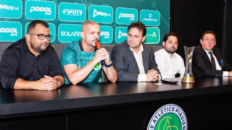 Com Manoel, Atlético Piauiense apresenta elenco e inicia pré-temporada