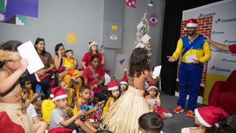 ‘Labubu’ e ‘Boobie Goods’ lideram pedidos do Papai Noel dos Correios em Fortaleza