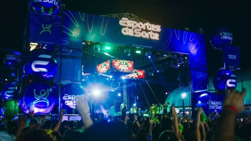 Carnatal 2025: saiba como retirar ingressos gratuitos para o Largo dos Reis