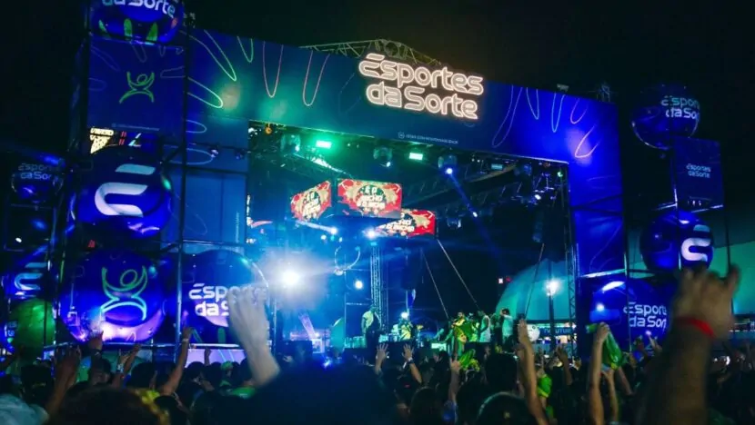 Carnatal 2025: saiba como retirar ingressos gratuitos para o Largo dos Reis