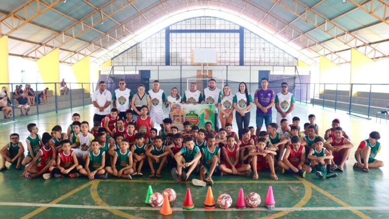 Prefeitura de Castelo do Piauí lança Escolinha de Futebol Gabriel Moreira Uchôa