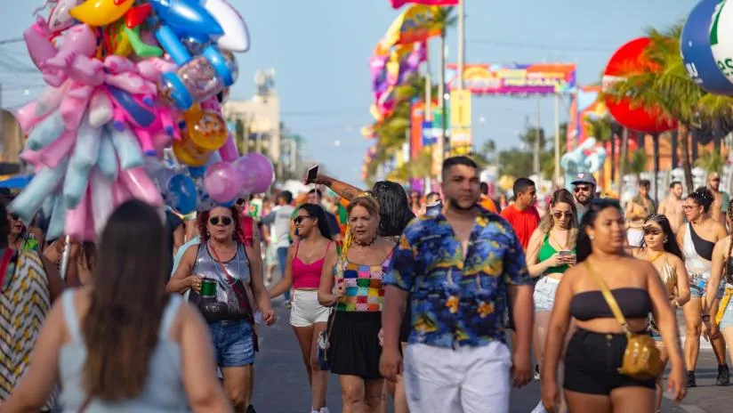 O brilho da avenida: moda, beleza e autenticidade marcam o Pré-Caju 2025