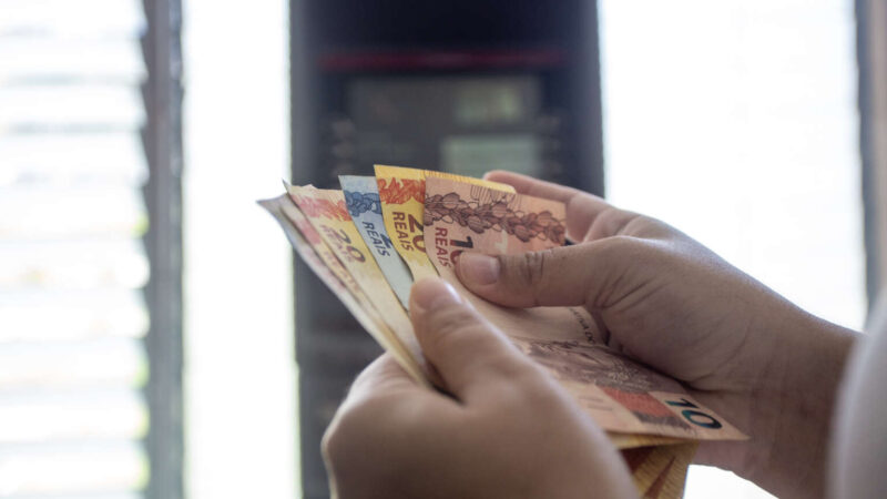 Governo do Ceará anuncia pagamento do 13º e antecipação da folha de dezembro