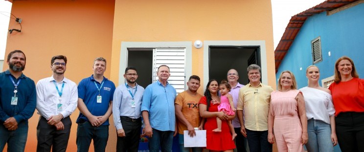 Governo do Estado participa de entrega do Minha Casa Minha Vida na cidade de Porto Franco