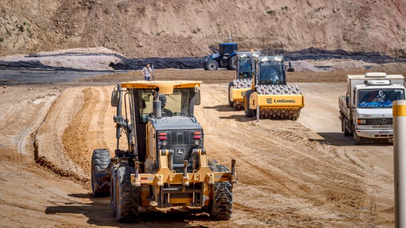 Primeiro trecho da rodovia da AL-102 atinge 80% das obras