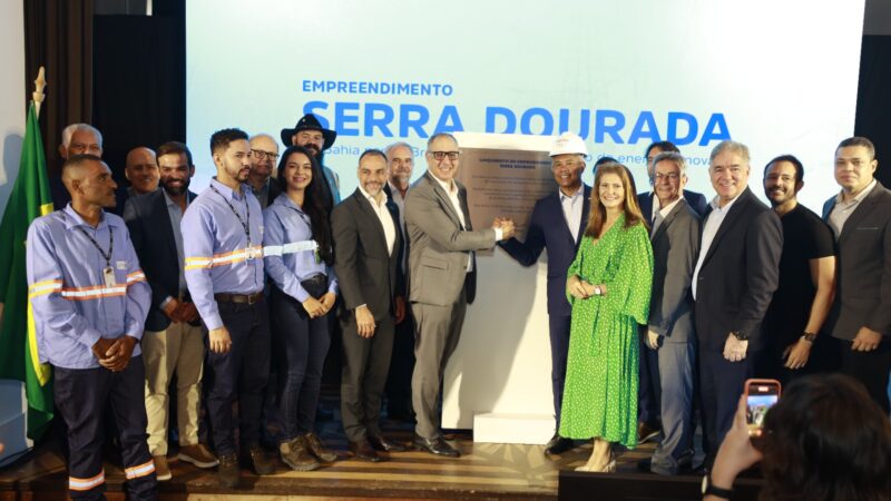 Jerônimo Rodrigues prestigia lançamento de projeto que vai transmitir energia renovável para 20 municípios baianos