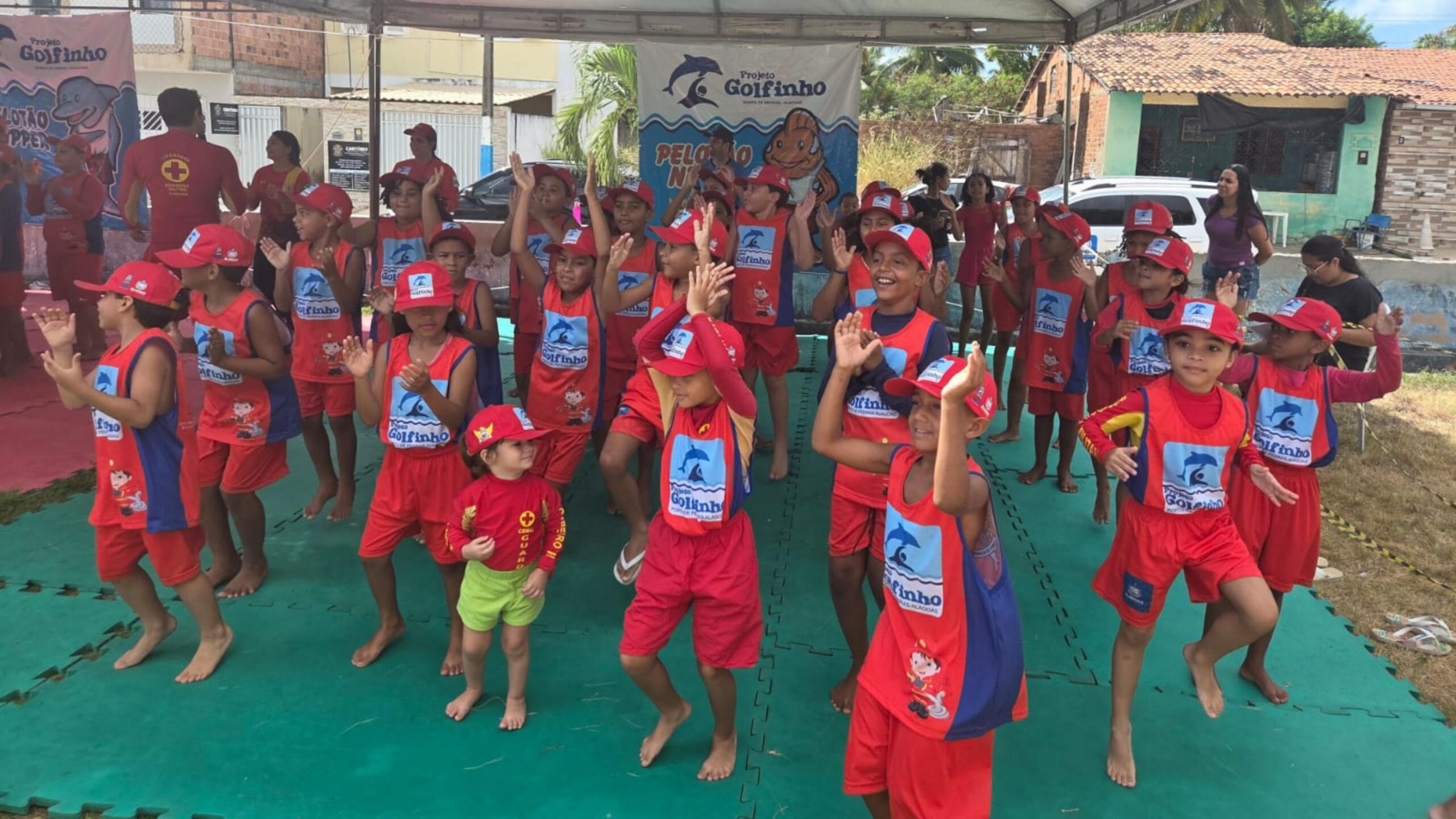 Corpo de Bombeiros promove 6ª edição do Projeto Golfinho em Porto de Pedras