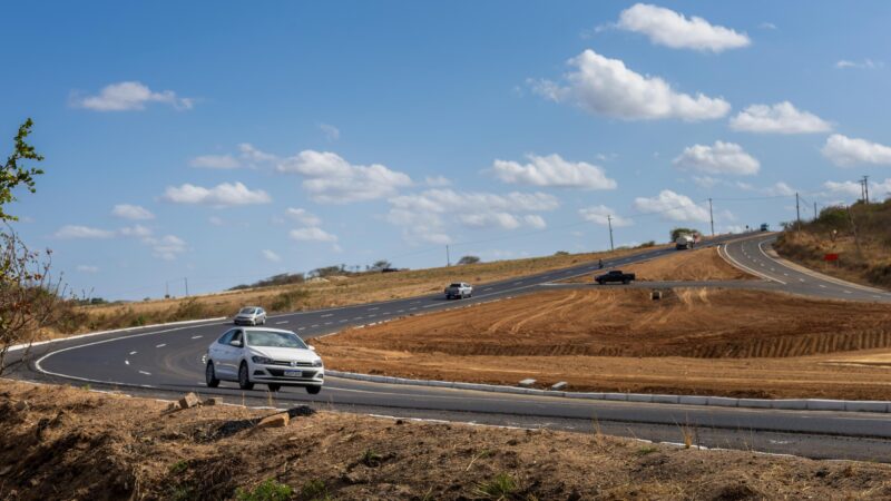 Paulo Dantas inaugura trecho duplicado da AL-115, entre Palmeira e Igaci
