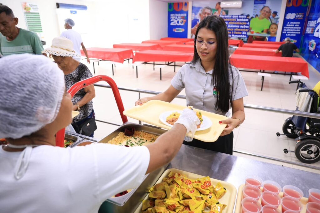 Governo do Maranhão promove almoço natalino gratuito nos Restaurantes Populares