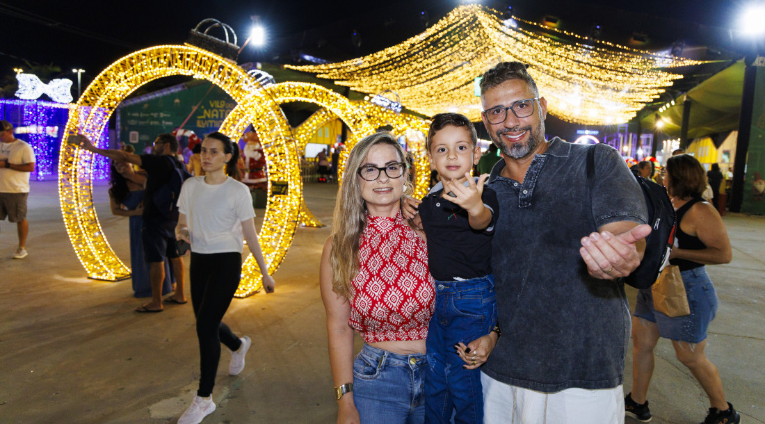 Vila do Natal Iluminado 2025 é aberta com aprovação de sergipanos e turistas