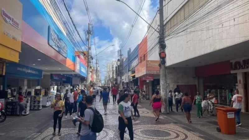 Emprego formal cresce em Aracaju e registra saldo positivo de 7.460 vagas em 2025
