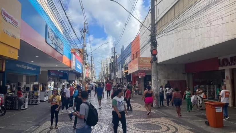 Emprego formal cresce em Aracaju e registra saldo positivo de 7.460 vagas em 2025