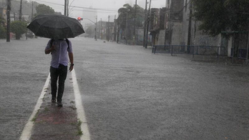 Inmet emite alerta de chuvas intensas para mais de 100 municípios de Pernambuco; veja lista