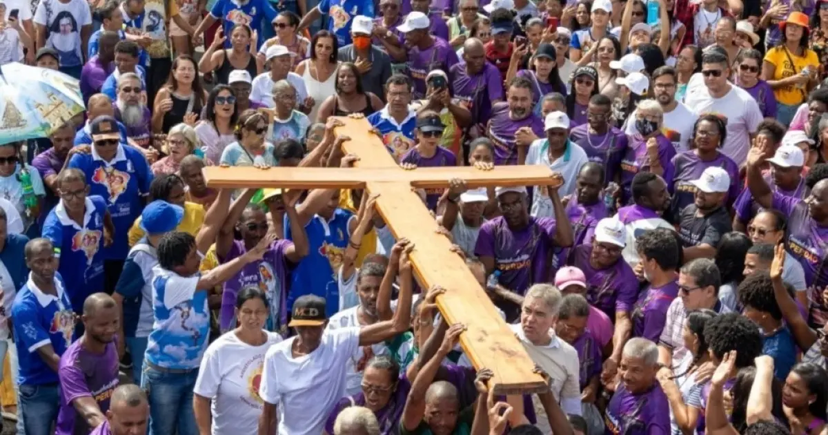 Caminhada deve reunir 50 mil fiéis e mobilizar paróquias de mais de 20 cidades em Feira de Santana