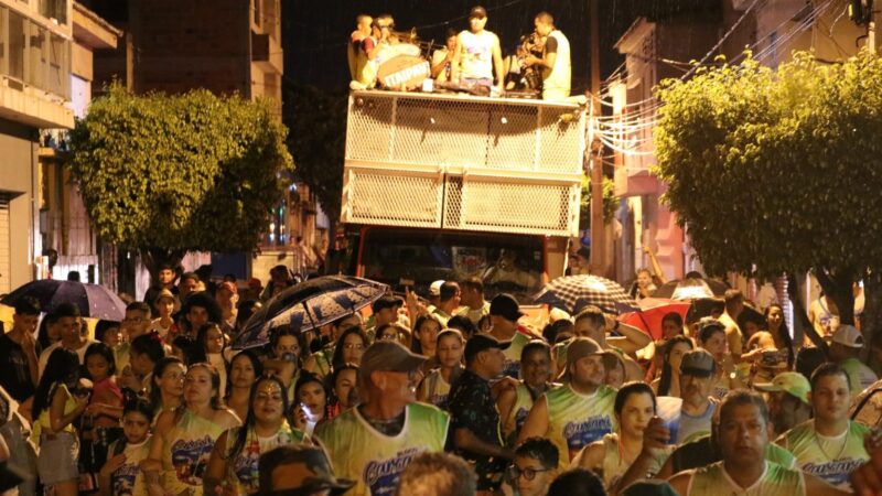Bloco Carcará na Folia comemora 30 anos de desfiles pelas ruas de Santana do Ipanema