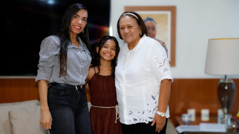 Bailarina potiguar de 12 anos conquista bolsa em universidade de dança na Alemanha