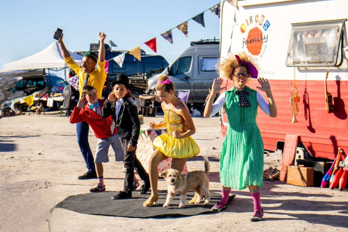 Teatro Carlos Câmara celebra o Dia do Teatro e do Circo com programação plural e gratuita