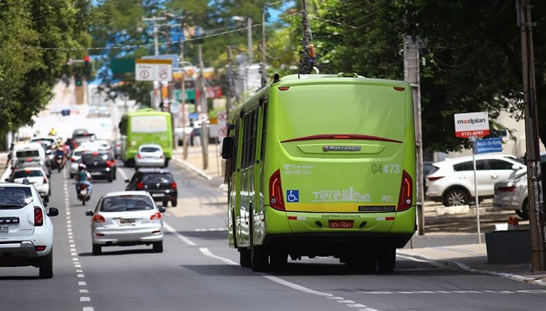 Frota de ônibus em Teresina é reduzida em 30% por aumento do diesel