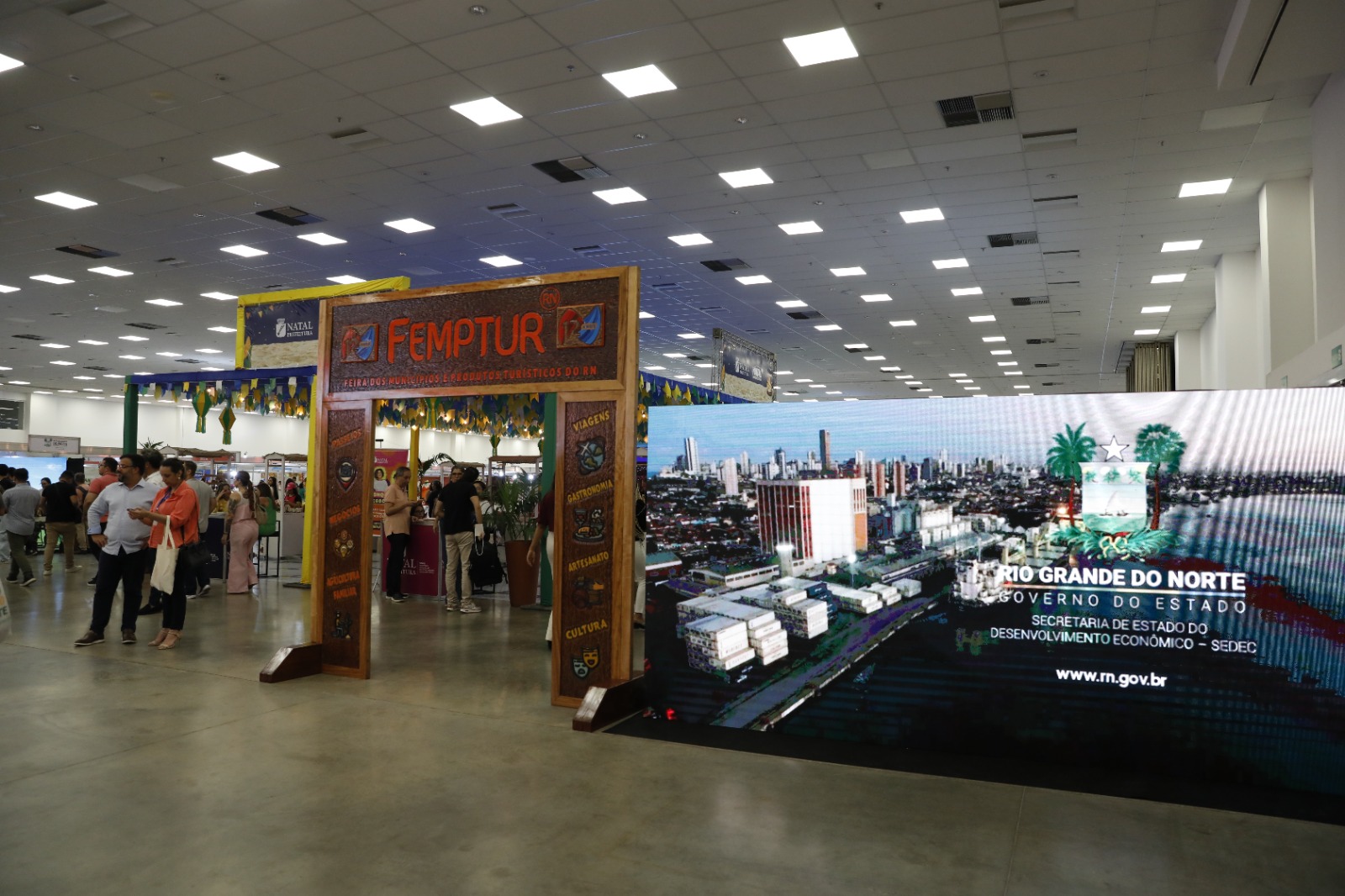 FEMPTUR celebra identidade potiguar e reúne milhares de visitantes em Natal