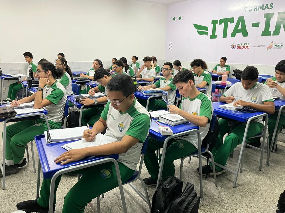 Estudantes da rede estadual alcançam resultado histórico com 101 medalhas na Olimpíada Piauiense de Química 2025