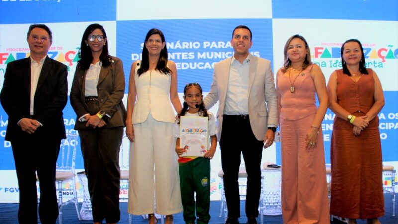 Piauí projeta meta de 95% das crianças alfabetizadas na idade certa até 2026