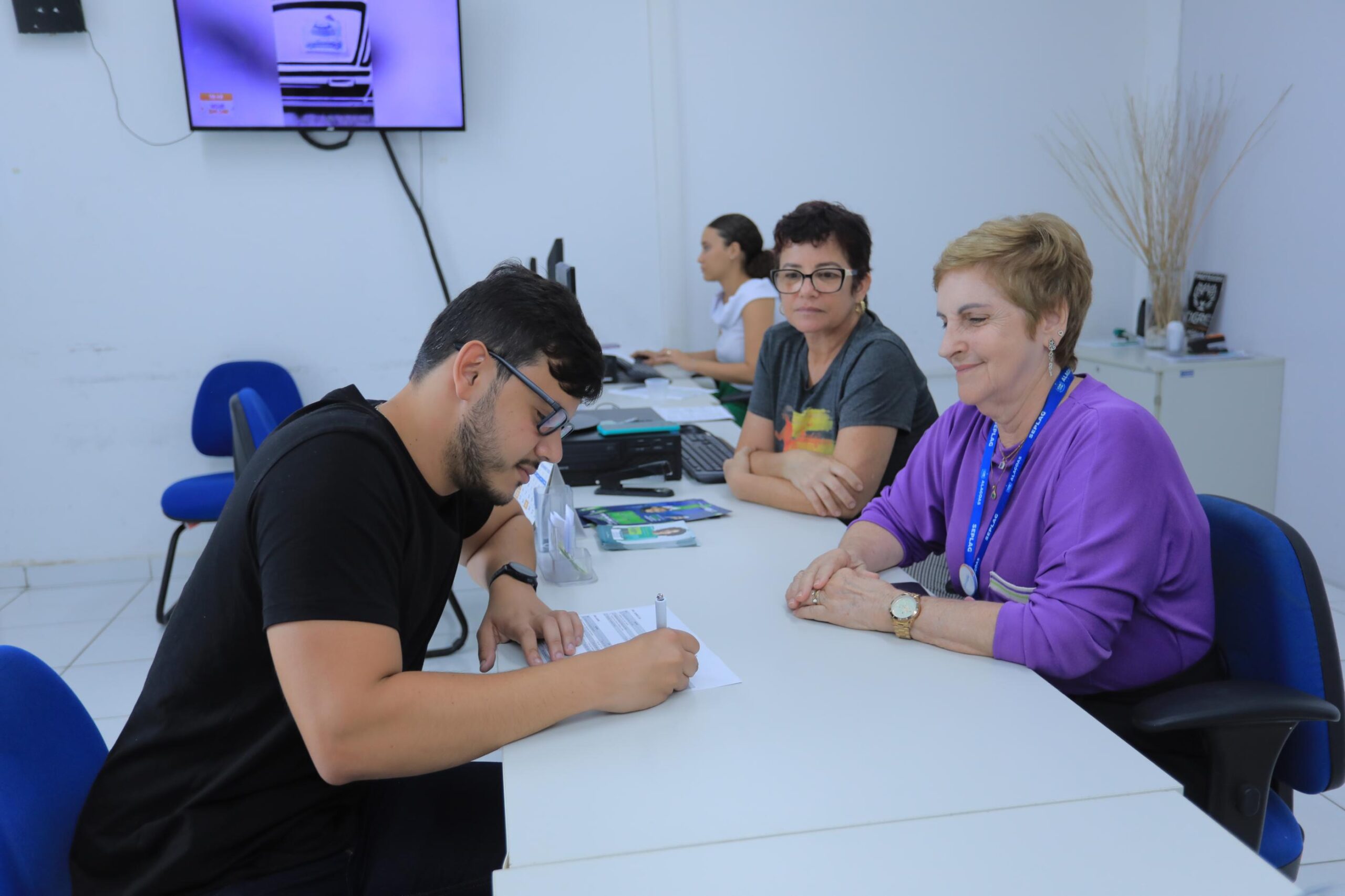 Seplag e Uneal realizam nova convocação para exames admissionais de nomeados em concurso