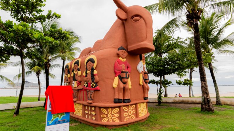 Escultura O Boi é reinaugurada em Jaraguá após ato de vandalismo