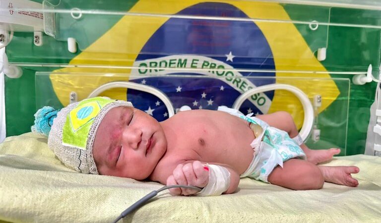 Hospital Regional de Guarabira promove ação de humanização e caracteriza bebês com temática da Copa do Mundo