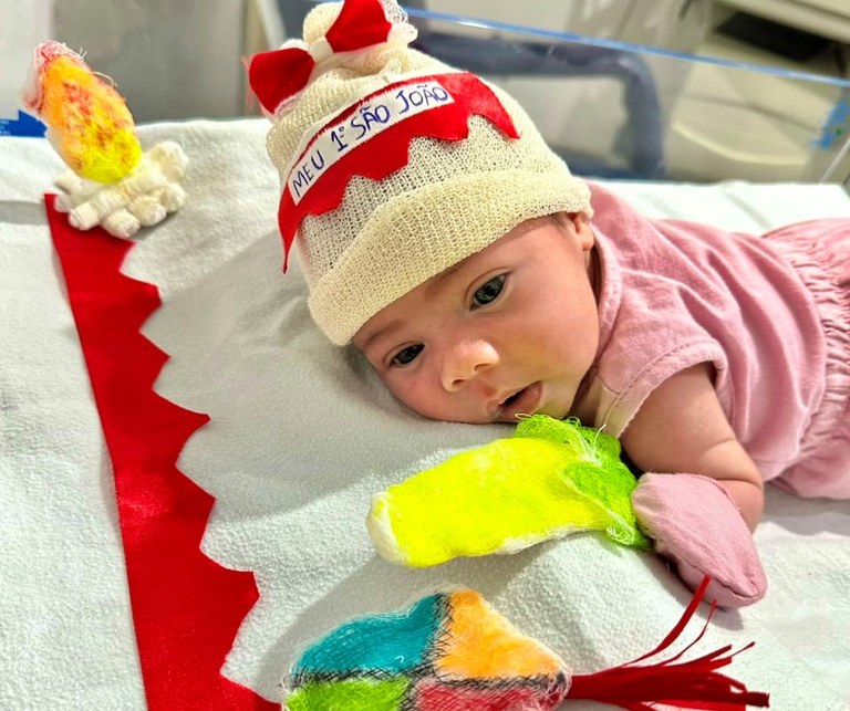 Em clima de São João, Hospital Regional de Guarabira realiza ação temática com bebês e fortalece assistência humanizada