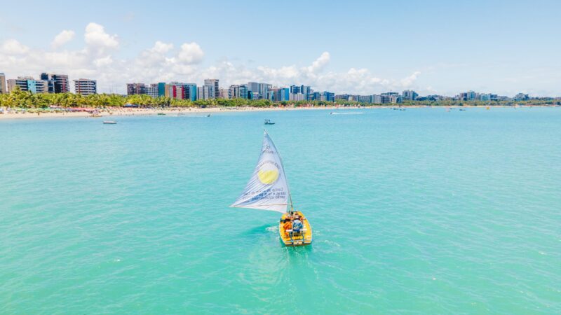 Alagoas está entre os 10 destinos mais comercializados por operadoras de turismo em 2025