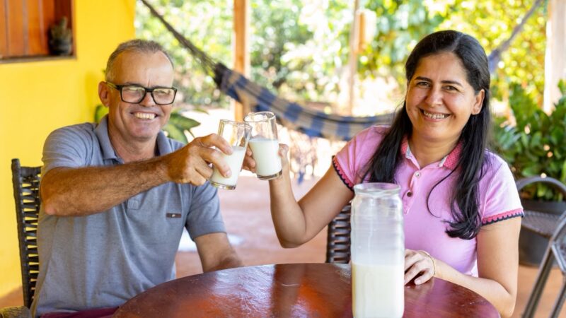 Governo do Estado fortalece produção de leite e transforma a vida de famílias agricultoras no Oeste da Bahia