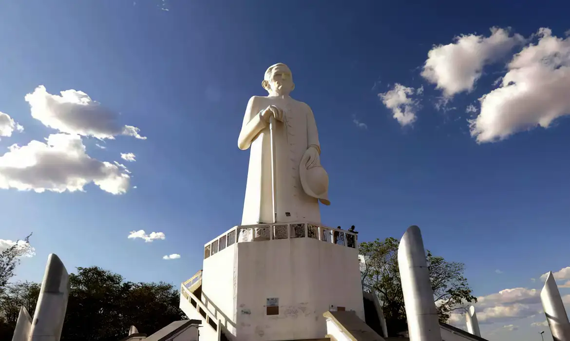 Ceará ganha roteiro turístico da fé por lei federal 