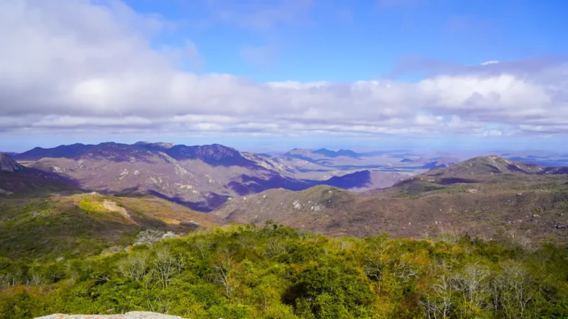 O que tem no ponto mais alto do Ceará? Conheça o Pico da Serra Branca