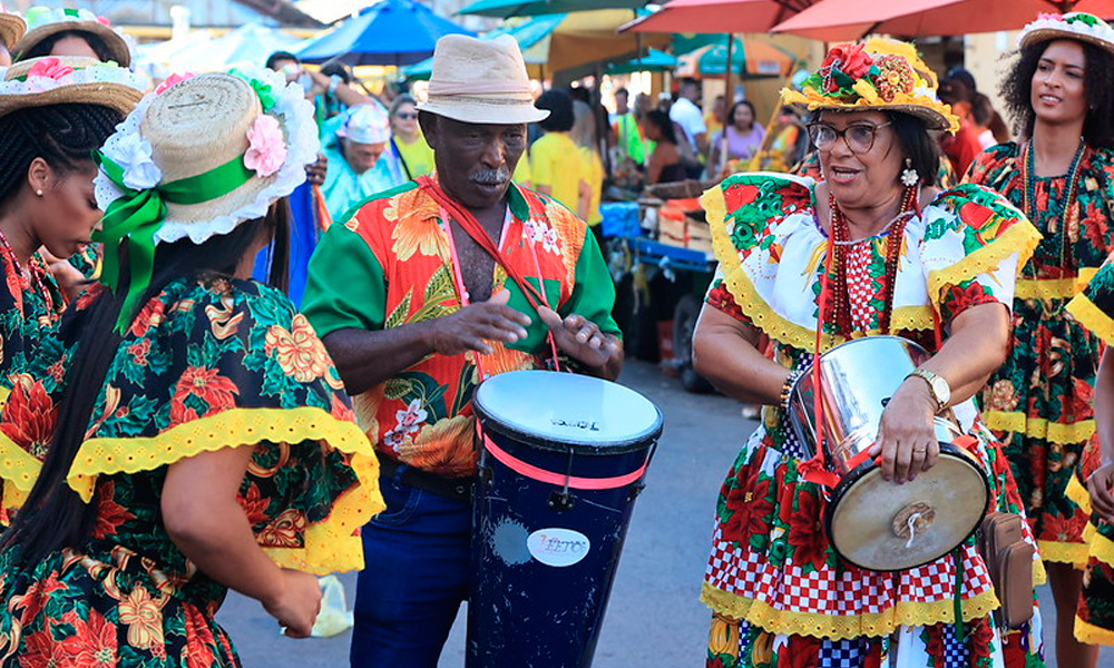 Cortejo do Sesc terá quase 40 grupos tradicionais e show em Aracaju