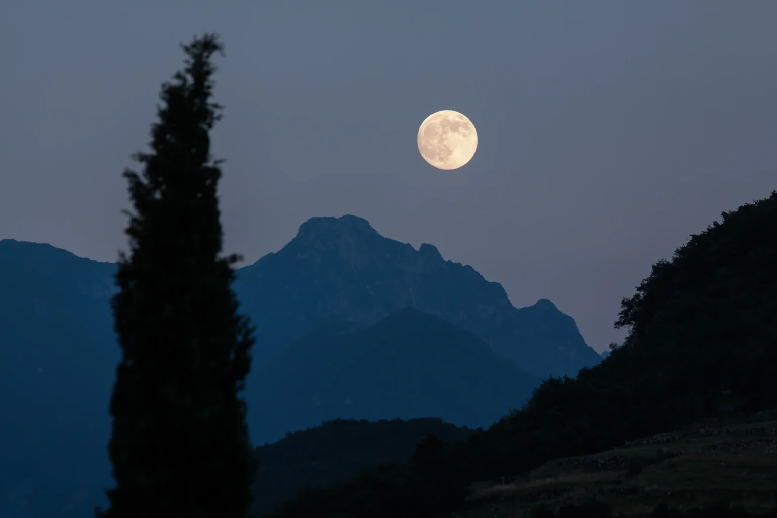 Eclipse lunar ‘quase total’ poderá ser visto da Paraíba nesta quinta