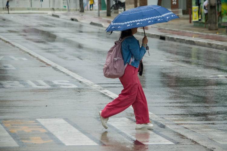 Arneiroz registra maior chuva do dia no Ceará