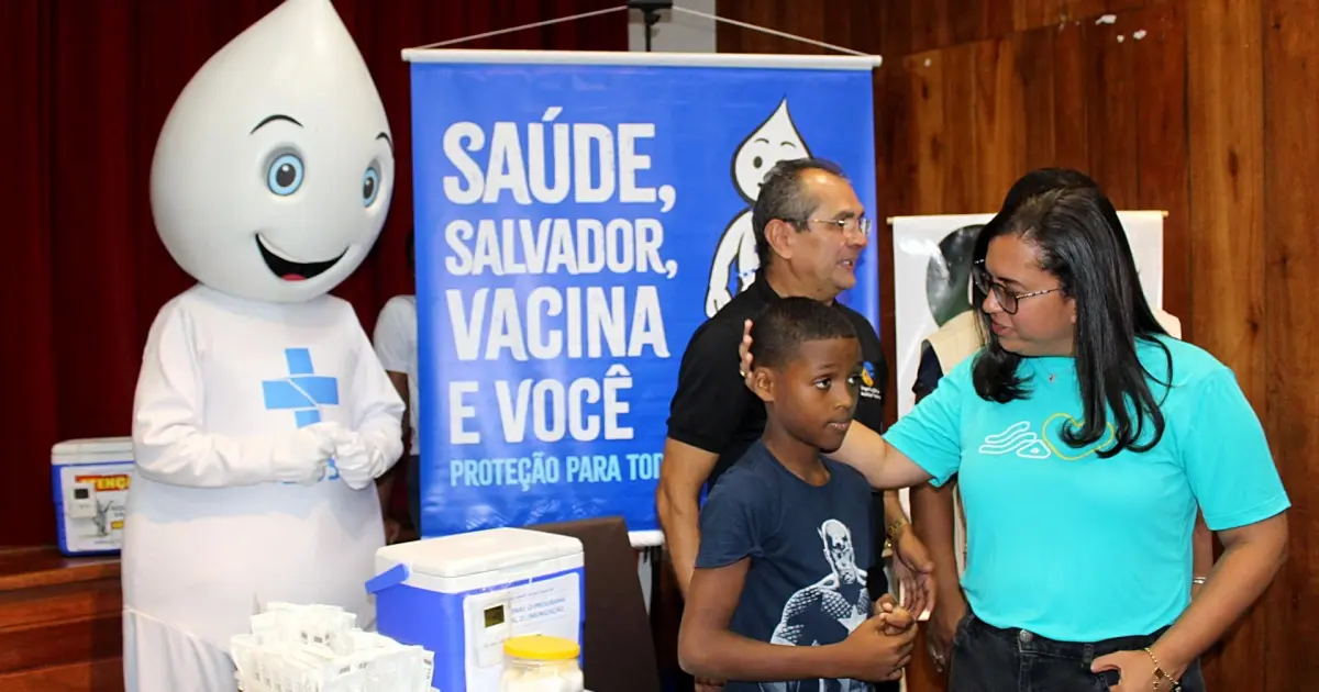 Vacinação contra a dengue segue em Salvador nesta quinta-feira com horário ampliado no 5º Centro