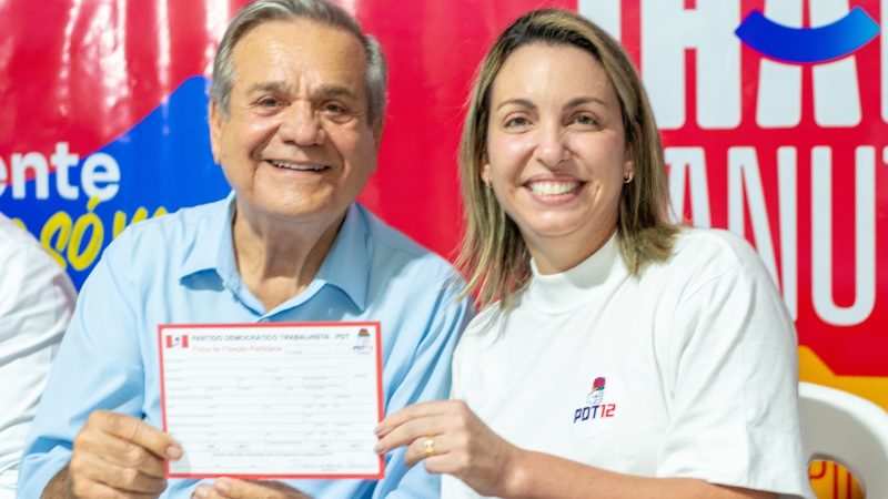 Força política de Thais Canuto fica evidente durante evento de filiação do PDT em PilarVice-governador, Ronaldo Lessa, destaca momento histórico na cidade com a reunião de populares, autoridades estaduais e lideranças políticas durante ato que ocorreu nesta quarta-feira (27)