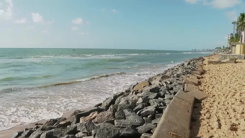 Praias do Recife devem passar por obras de engorda para conter avanço do mar; entenda