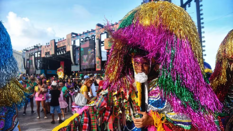 Maracatu e ciranda recebem título de Patrimônio Cultural Imaterial do Recife e lei institui ‘Dia Municipal do Maracatu de Baque Solto’