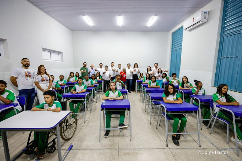 Com investimento de R$ 3 milhões, escola “modelo” em tempo integral é entregue no Piauí