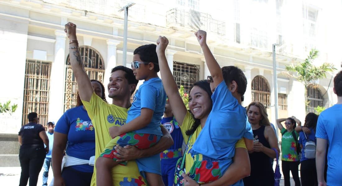 “Todo Autista é Campeão”: crianças com TEA se divertem em ação com atividades lúdicas no Recife