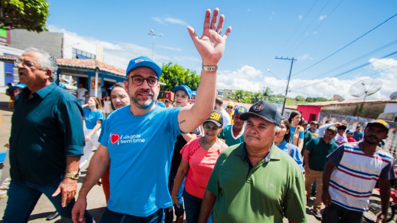 Governo de Alagoas leva diversos serviços de combate à fome a Olho D’água Grande